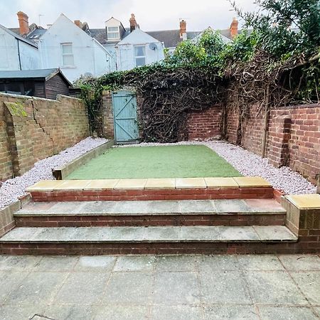 Newly Refurbished City Centre House With Parking Exeter Eksteriør bilde